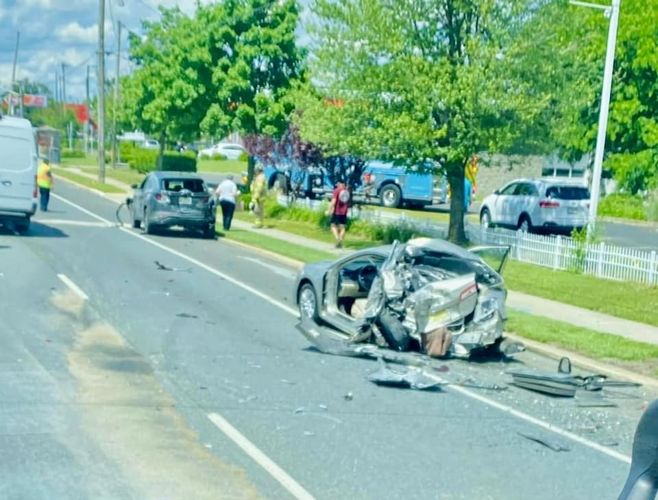 route-42-traffic-slowed-wednesday-due-to-serious-crash-km-injury-lawyers
